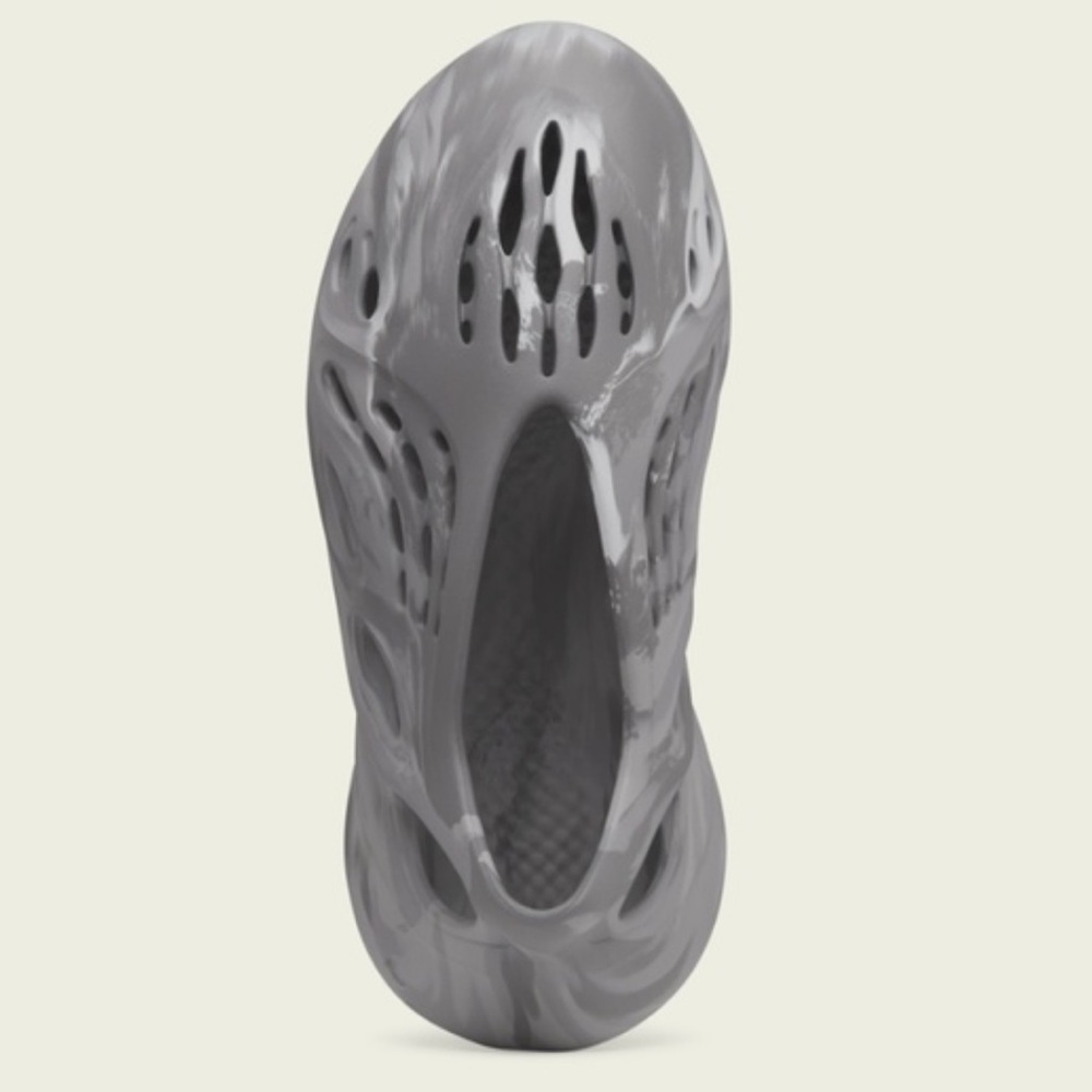 Brand new Yeezy foam runners